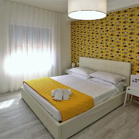 索伦托花卉套房 招待所