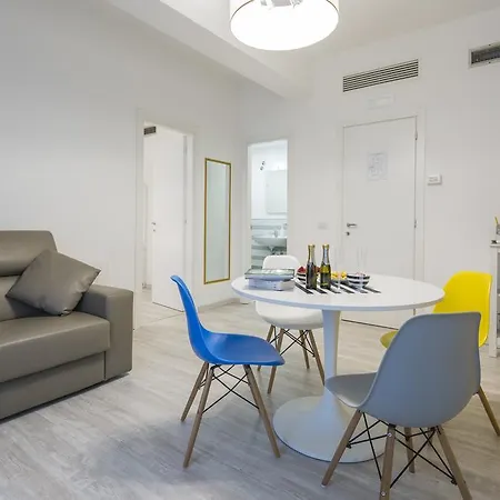 索伦托花卉套房 招待所 4*