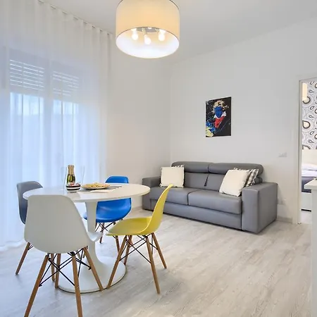 Flower Vendégház 4*